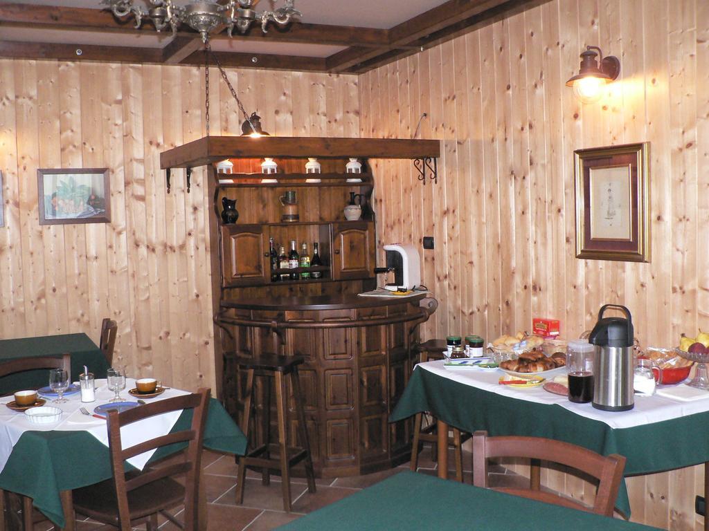 La Via Del Sole Bed and Breakfast Susa Buitenkant foto